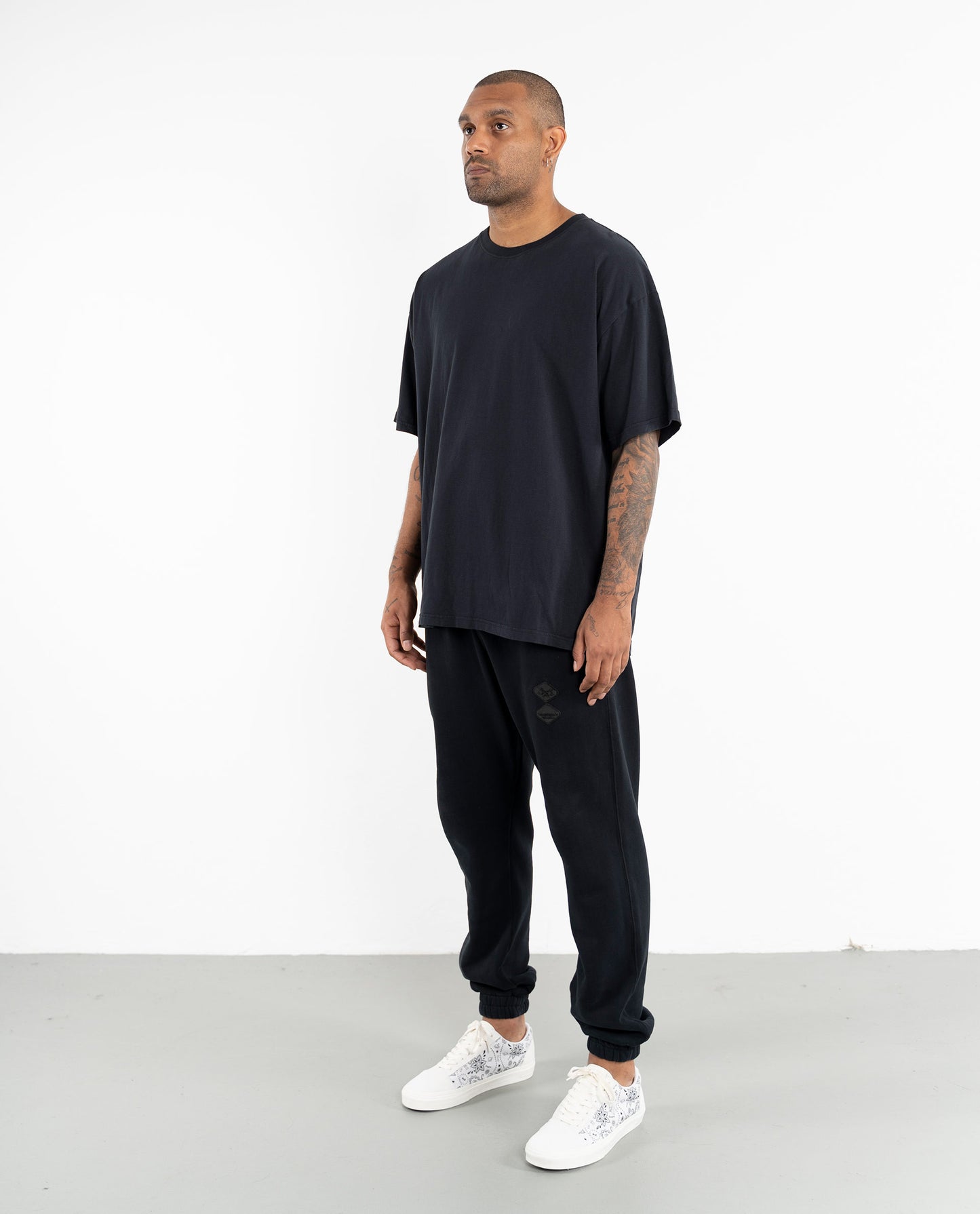 DNA BLACK SWEATPANTS