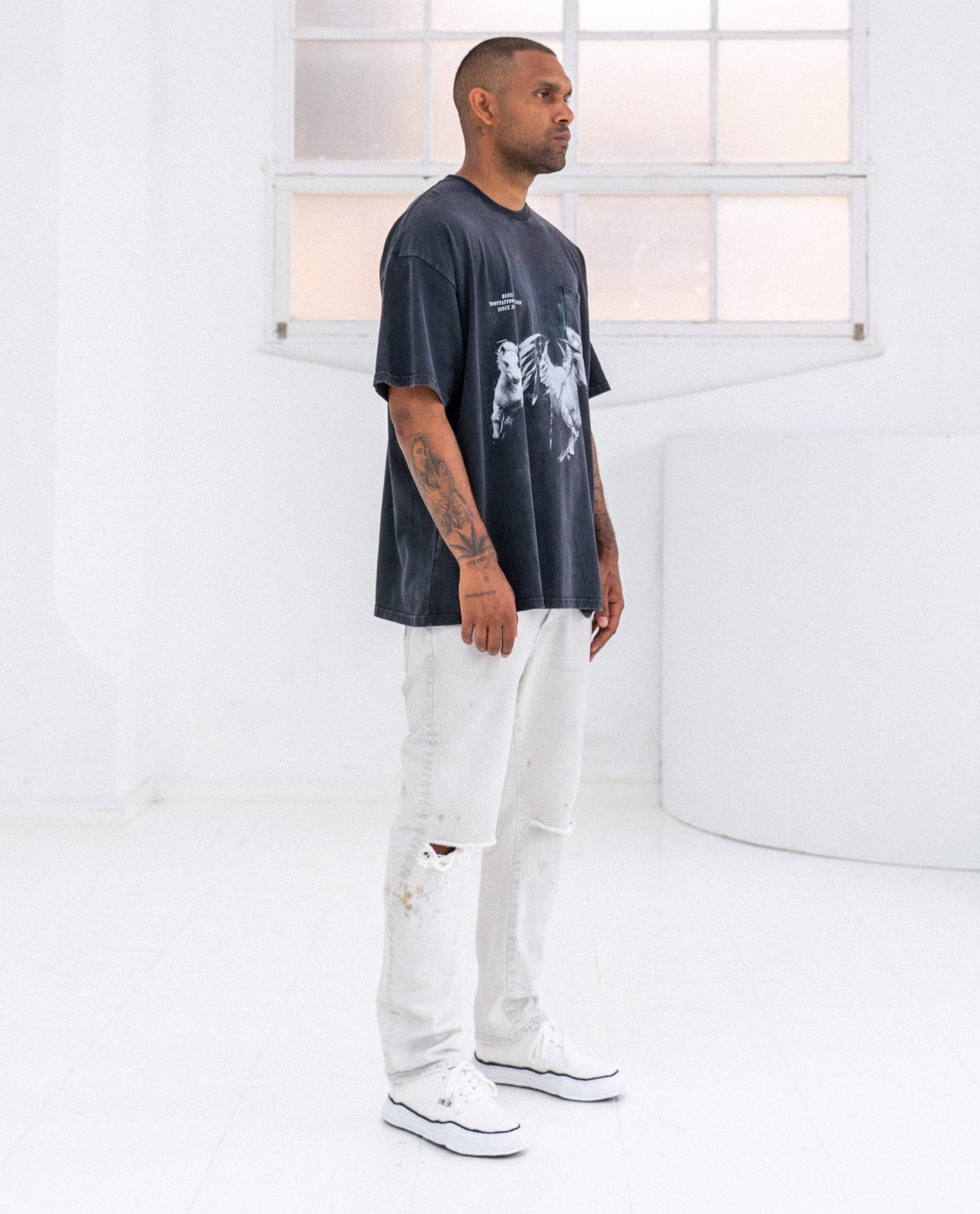 PHASE ZWEI CHASE TEE
