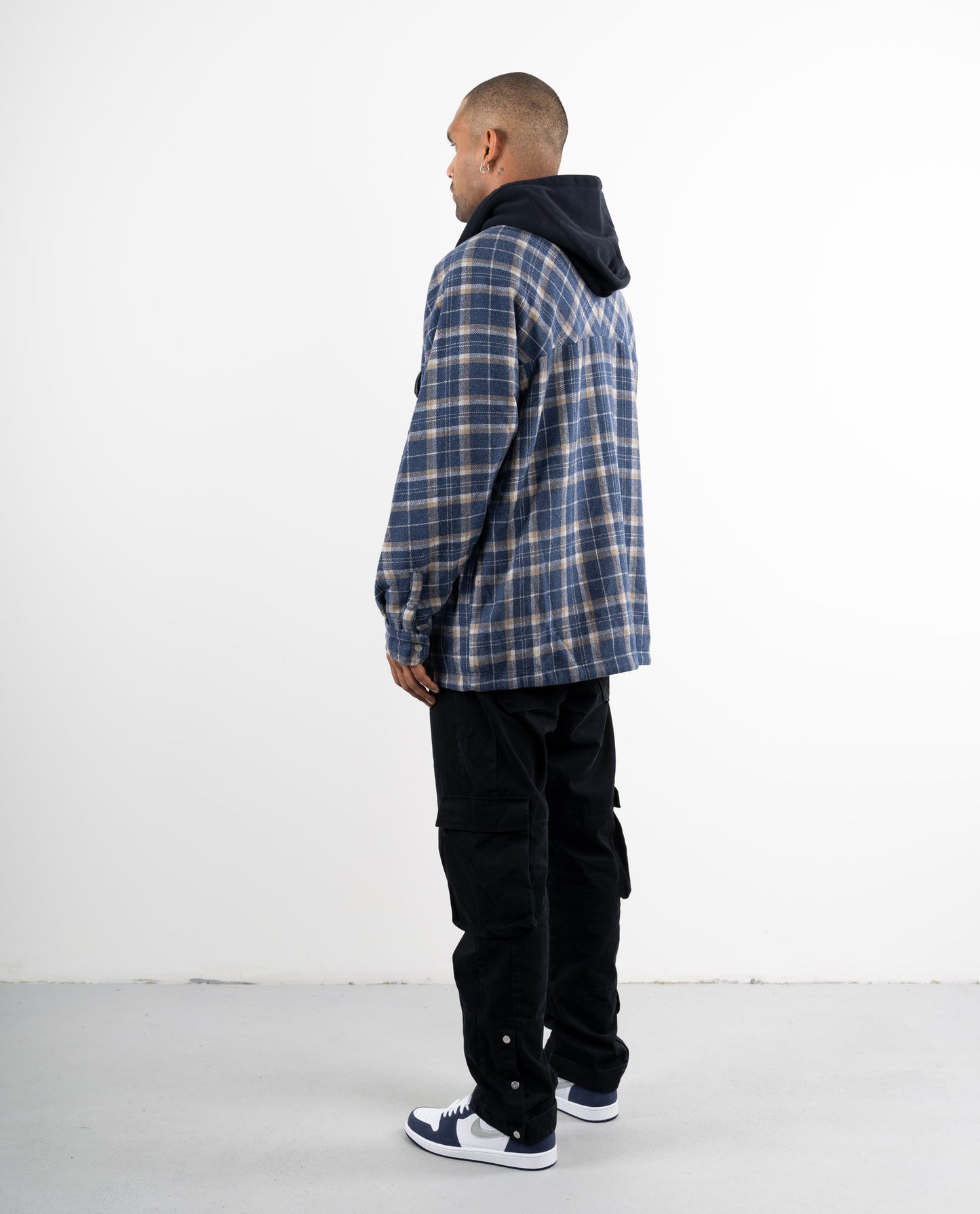 ALLUR HOODED FLANNEL